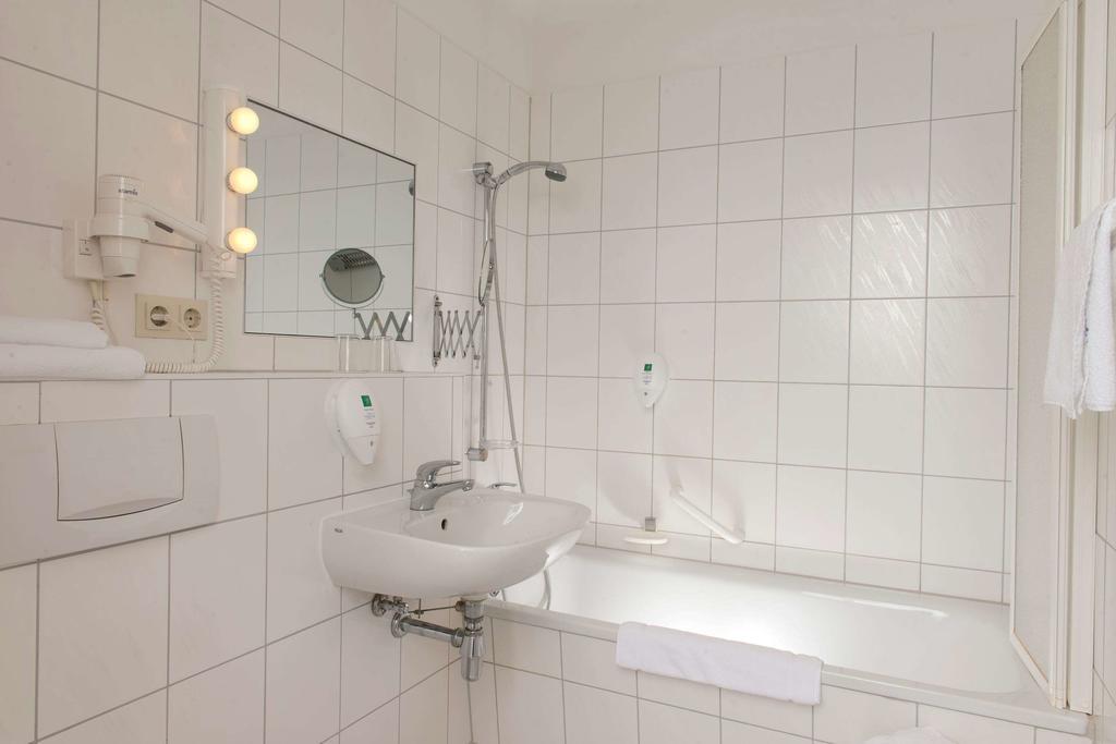Days Inn Leipzig City Centre Room photo
